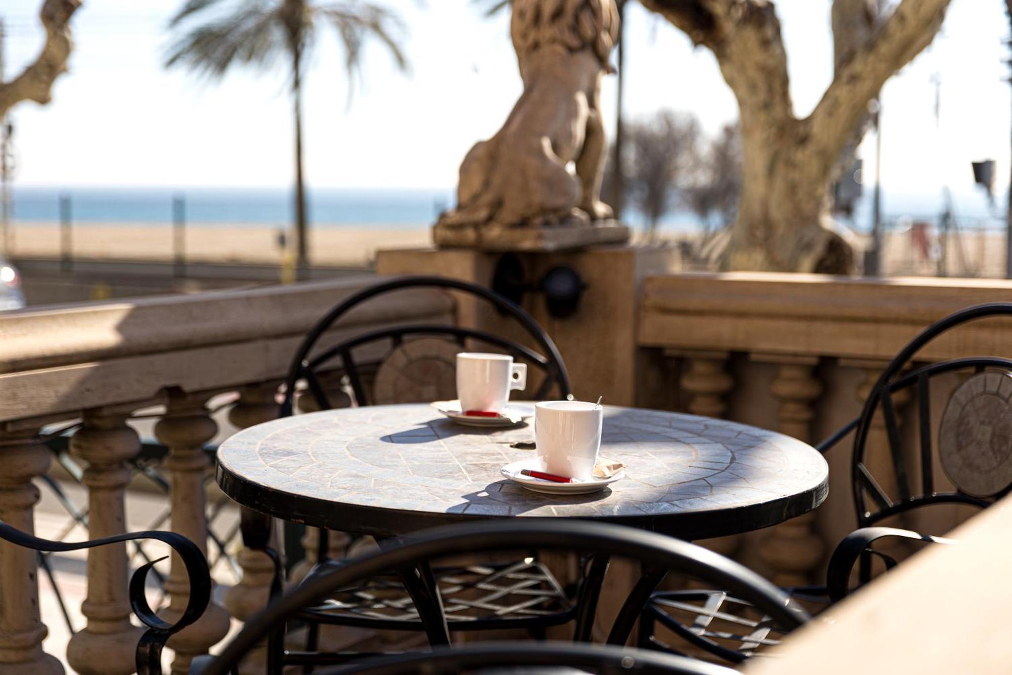Hotel Llar De Capitans Masnou Kültér fotó